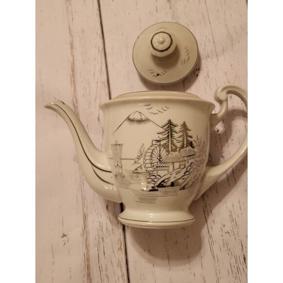 Vintage Kutani China . Tea Kettle, Creamer & Sugar bowl ( 3 pieces ) - Picture 11 of 14